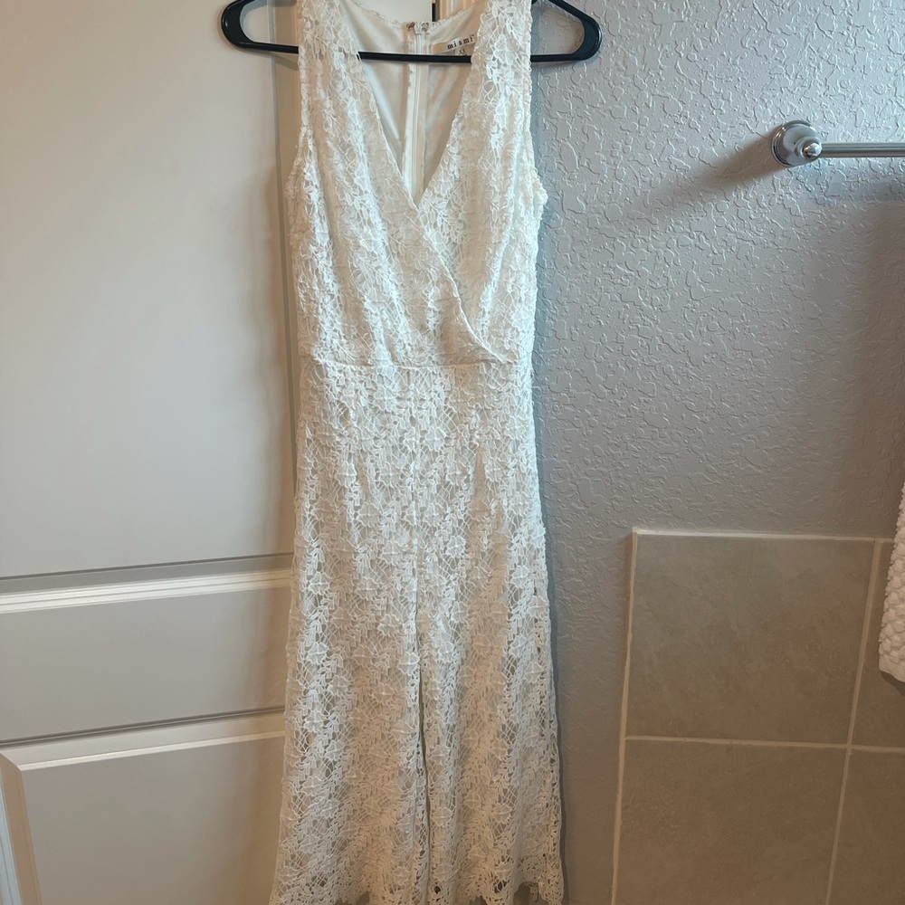 White lace capri jumper